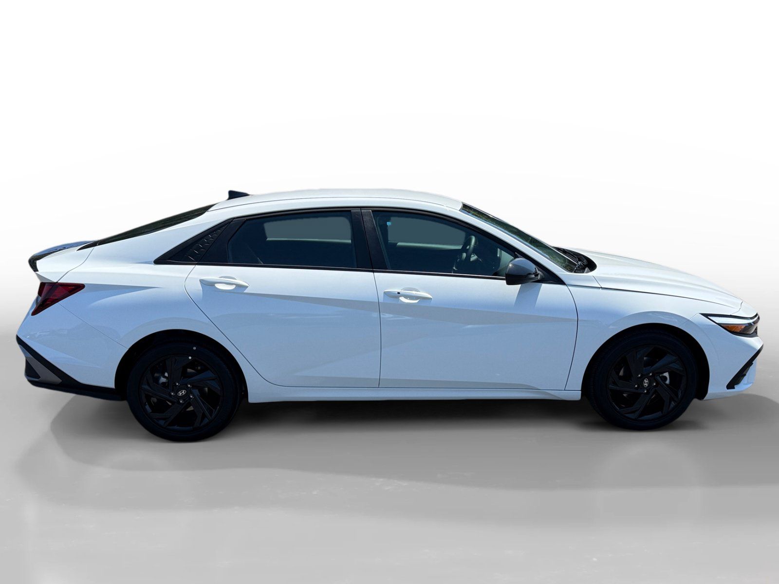 Certified 2026 Hyundai Elantra Sport FWD image 6