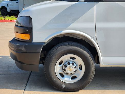 New 2025 Chevrolet Express 2500 Extended w/ Driver Convenience Package image 9