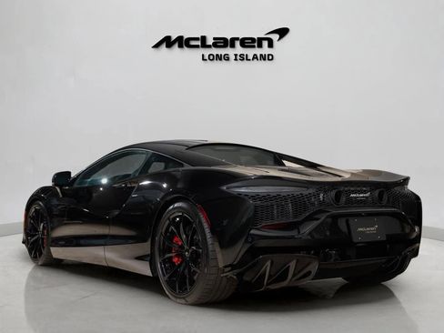 Used 2023 McLaren Artura image 6
