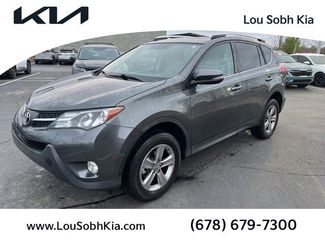Used 2015 Toyota RAV4 XLE video 1