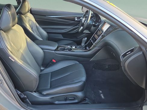 Used 2017 INFINITI Q60 3.0t w/ Premium Plus Package 3.0T RWD image 19