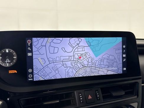 Used 2022 Lexus ES 300h w/ Premium Package image 19