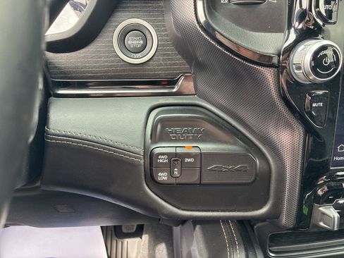 Used 2022 RAM 2500 Limited image 33