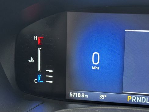 Used 2024 Ford Escape Active image 17