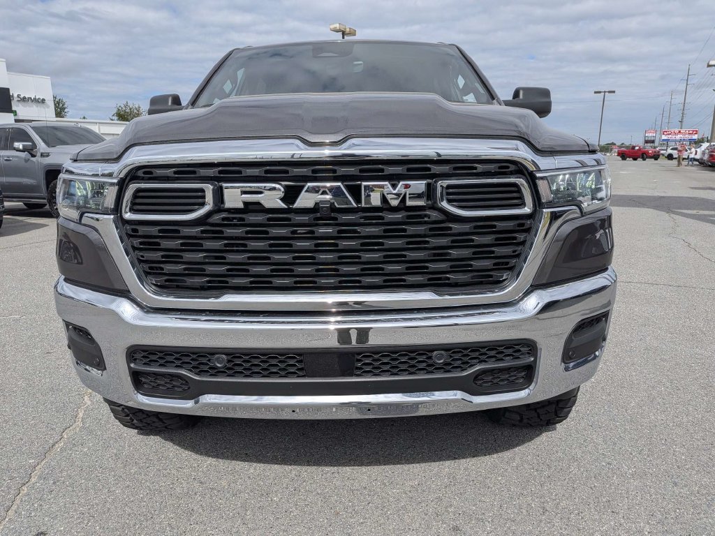 Used 2025 RAM 1500 Tradesman AWD/4WD image 7