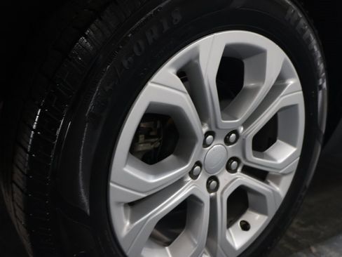 Used 2020 Land Rover Discovery Sport S image 31