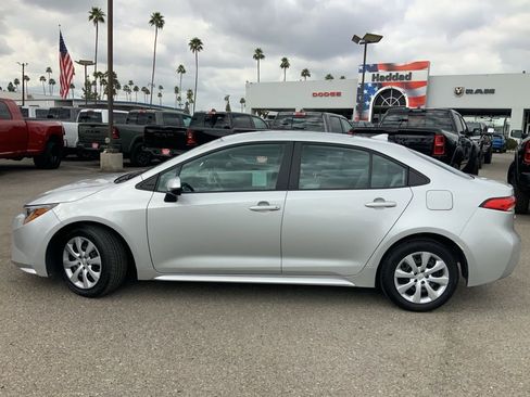 Used 2024 Toyota Corolla LE image 9