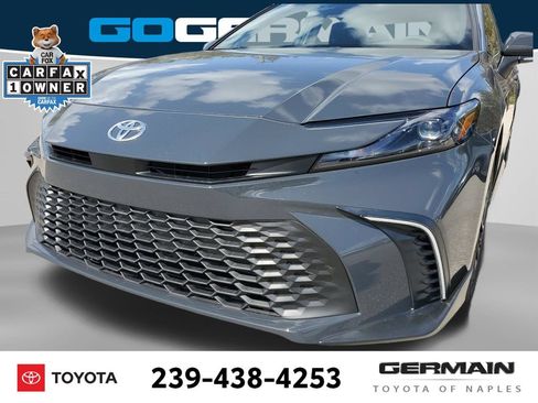 Used 2025 Toyota Camry SE FWD image 14