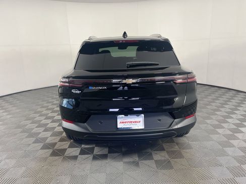 New 2026 Chevrolet Equinox EV LT image 4