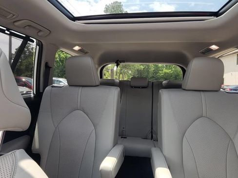 Certified 2026 Toyota Grand Highlander AWD image 11