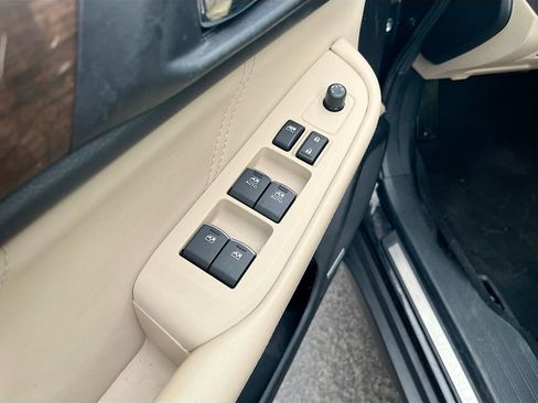 Used 2019 Subaru Outback 2.5i Limited image 18