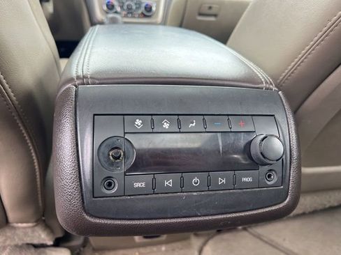 Used 2014 GMC Acadia Denali image 31