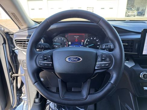 Used 2020 Ford Explorer XLT w/ Equipment Group 202A image 22