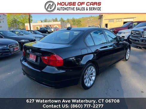 Used 2011 BMW 328i xDrive Sedan AWD/4WD image 5
