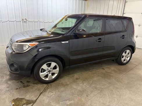 Used 2019 Kia Soul FWD image 4