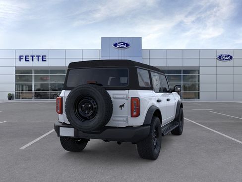 New 2026 Ford Bronco Outer Banks w/ Black Appearance Package AWD/4WD image 8