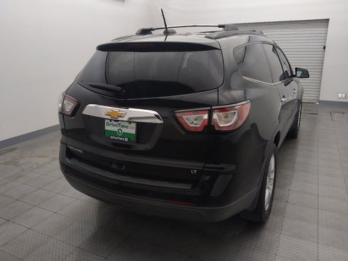 Used 2017 Chevrolet Traverse LT w/ Style and Technology Package FWD image 7