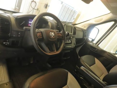 Used 2026 RAM ProMaster 2500 w/ Convenience Group FWD image 14
