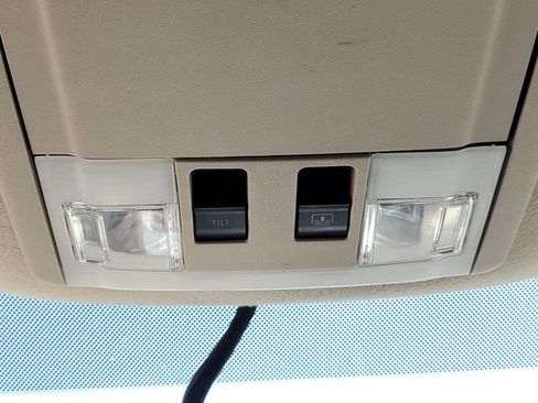 Used 2010 Ford Edge Limited FWD image 26