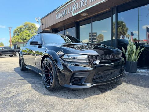 Used 2022 Dodge Charger Scat Pack RWD image 4