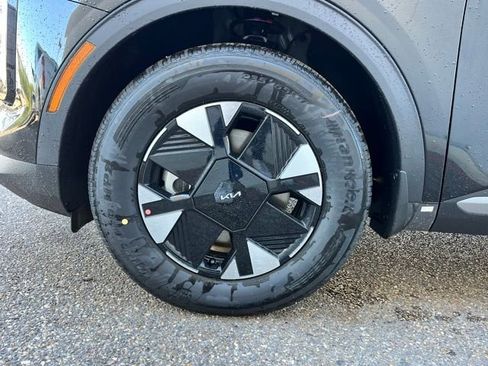 New 2026 Kia Sportage LX FWD image 7