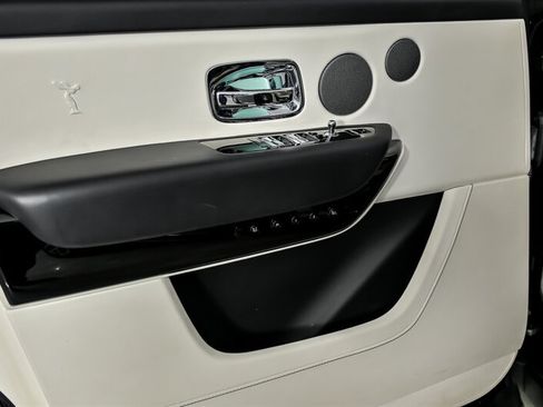 Used 2021 Rolls-Royce Cullinan AWD/4WD image 18