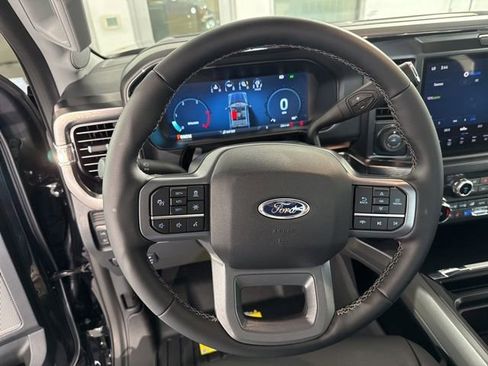 New 2026 Ford F250 Lariat w/ Black Appearance Package AWD/4WD image 29