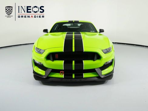 Used 2016 Ford Mustang Shelby GT350R w/ GT350R Equipment Group 920A RWD image 2