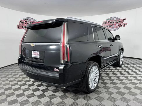 Used 2016 Cadillac Escalade Platinum AWD/4WD image 7