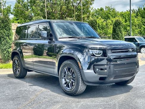 Used 2026 Land Rover Defender 110 S AWD/4WD image 7