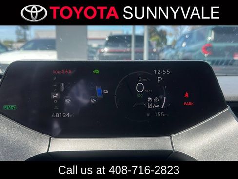 Used 2024 Toyota Prius Limited AWD/4WD image 3