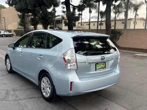 Used 2013 Toyota Prius V Two image 18