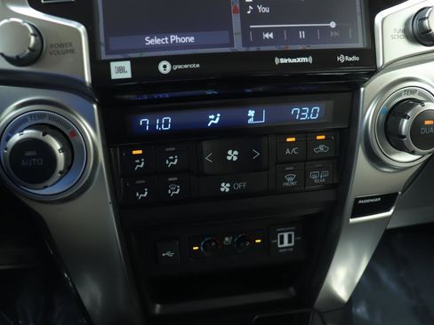 Used 2021 Toyota 4Runner Limited RWD image 33