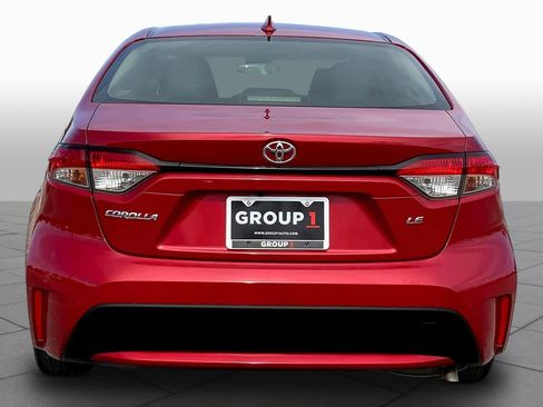 Used 2021 Toyota Corolla LE image 5