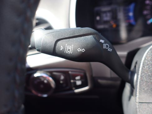 Used 2024 Ford Edge SEL w/ Convenience Package image 16