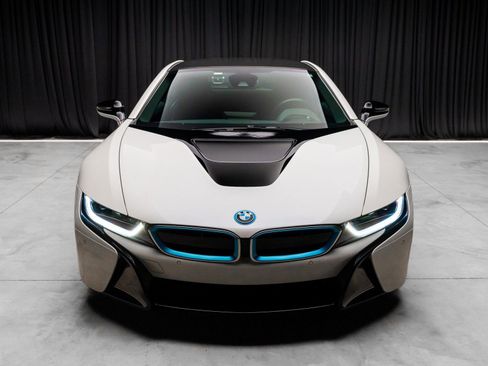 Used 2015 BMW i8 image 17