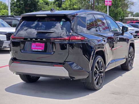 Used 2026 Toyota RAV4 XSE w/ Weather Package AWD/4WD image 5