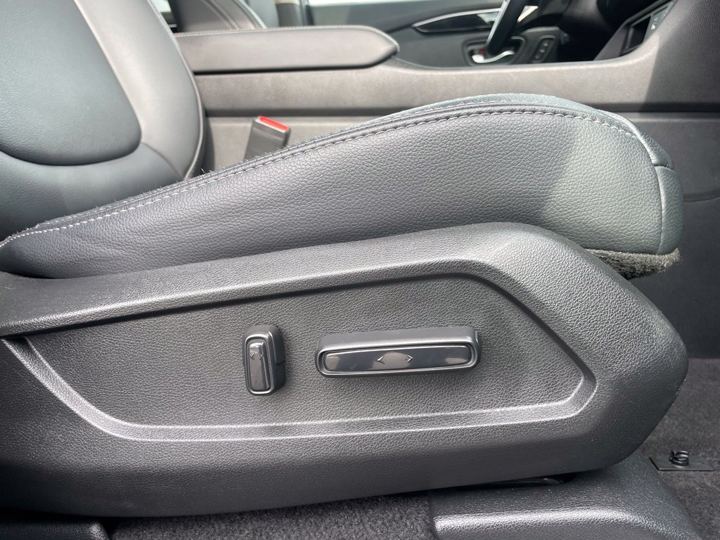 Certified 2025 Honda Pilot Touring image 30