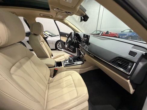Used 2021 Audi Q5 2.0T Premium Plus w/ Premium Plus Package AWD/4WD image 37