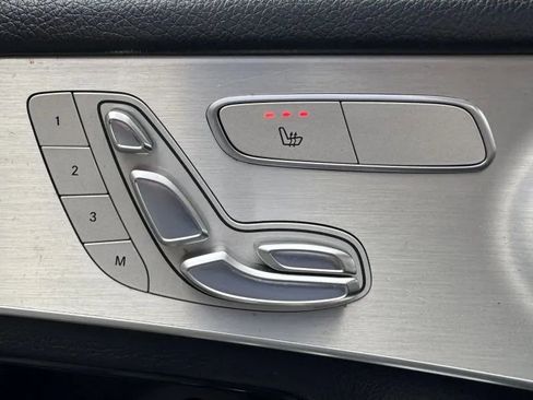 Used 2019 Mercedes-Benz GLC 300 4MATIC w/ Multimedia Package image 44