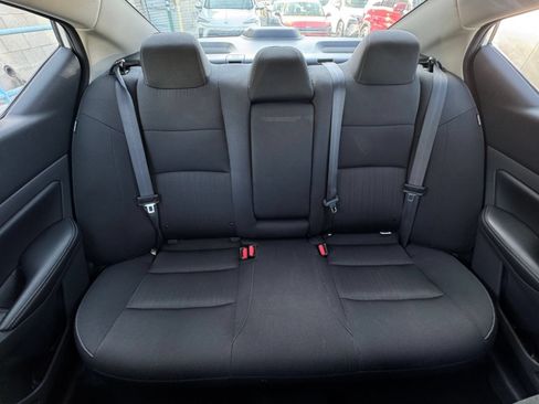 Used 2025 Nissan Altima 2.5 SV FWD image 34