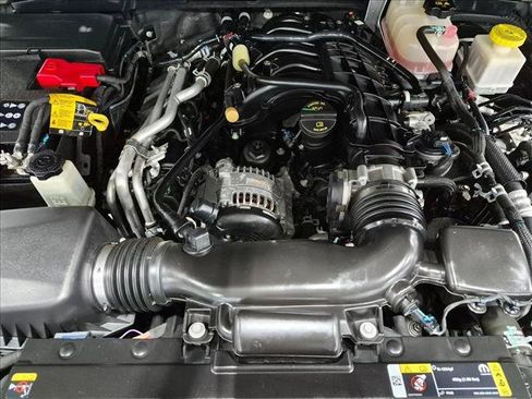 Used 2022 Jeep Gladiator Sport AWD/4WD image 22