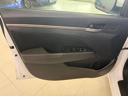 Used 2018 Hyundai Elantra SEL image 19