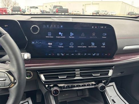 Certified 2024 Chevrolet Traverse RS AWD/4WD image 13