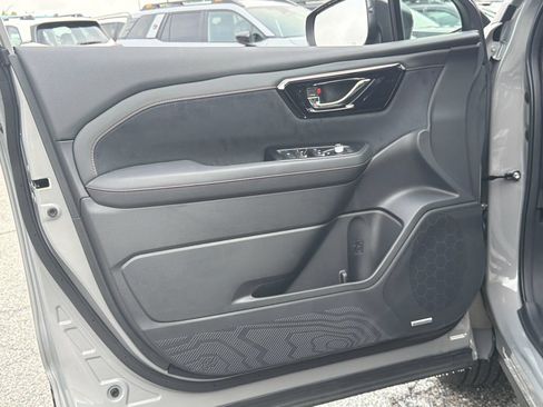 New 2026 Subaru Forester Sport AWD/4WD image 22