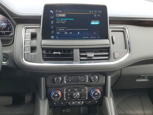 Used 2023 Chevrolet Tahoe Z71 w/ Luxury Package AWD/4WD image 36