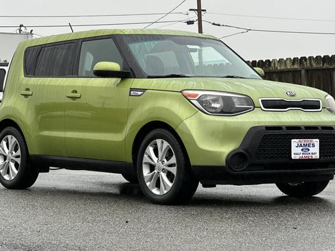 Used 2015 Kia Soul + image 7