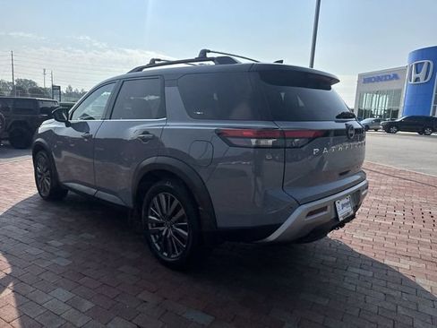 Used 2023 Nissan Pathfinder SL w/ SL Premium Package AWD/4WD image 34