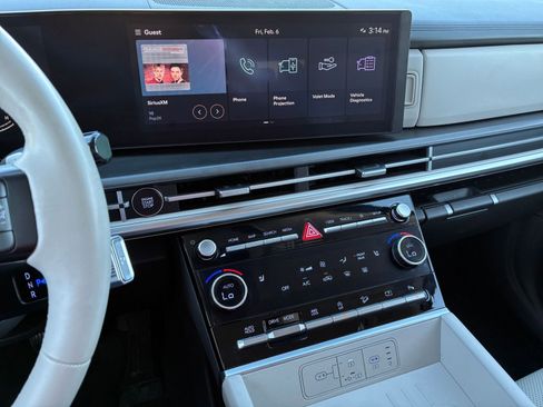 Used 2025 Hyundai Santa Fe SEL image 17