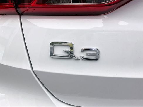Used 2024 Audi Q3 2.0T Premium AWD/4WD image 33